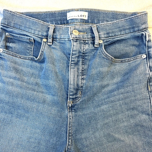 LOFT Flare Jeans Size Petite 28/6 Mid Rise - Picture 4 of 8